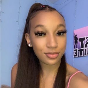 Meet your Posher, Miranda